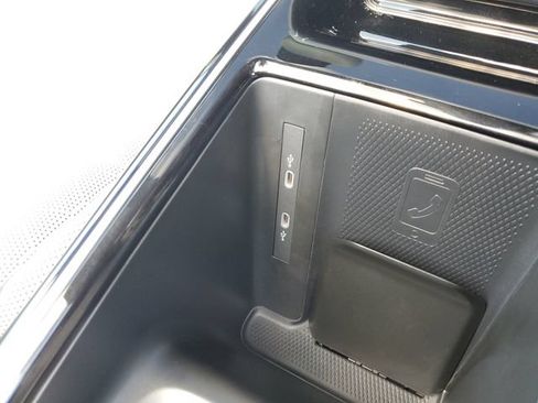 Used 2025 Volkswagen ID.4 Pro S AWD/4WD image 27