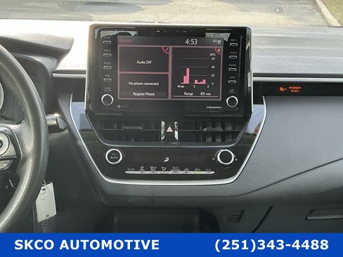 Used 2021 Toyota Corolla LE image 16