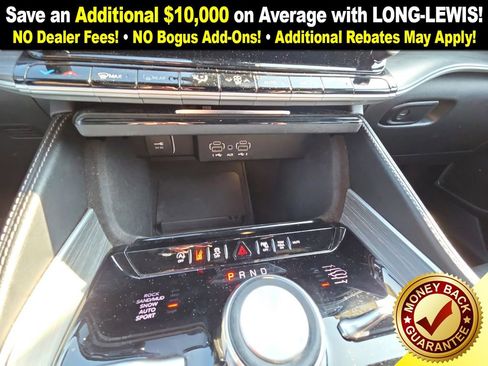 Used 2024 Jeep Wagoneer L Series III w/ Flexible Seating Group image 27