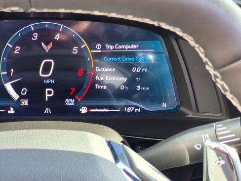 Used 2024 Chevrolet Corvette Stingray Preferred Conv w/ Z51 Performance Package RWD image 21