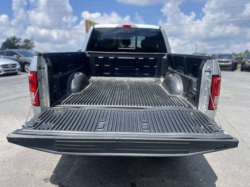 Used 2017 Ford F150 XLT w/ Equipment Group 302A Luxury AWD/4WD image 9