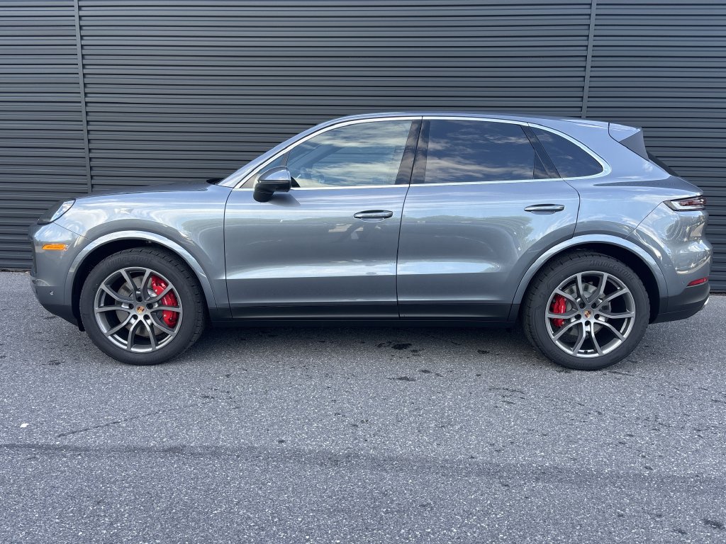 New 2026 Porsche Cayenne S AWD/4WD image 2