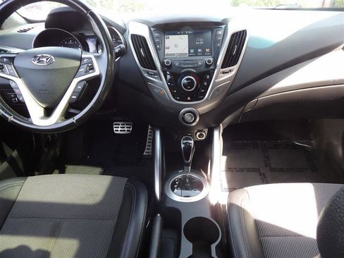 Used 2016 Hyundai Veloster w/ Option Group 03 FWD image 14
