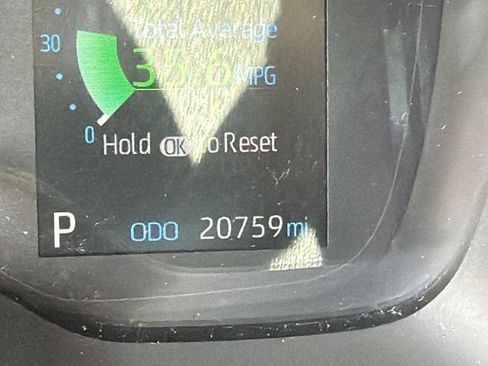 Used 2020 Toyota Corolla LE FWD image 12