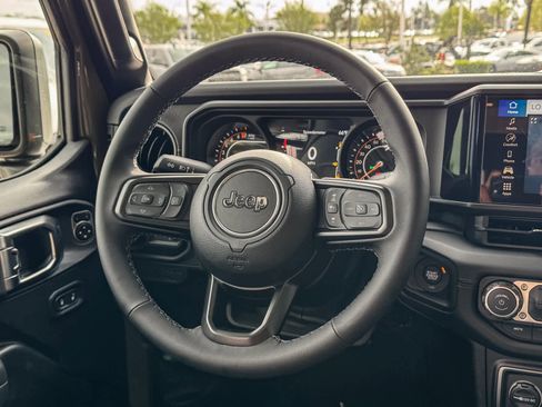 New 2026 Jeep Gladiator Mojave image 14