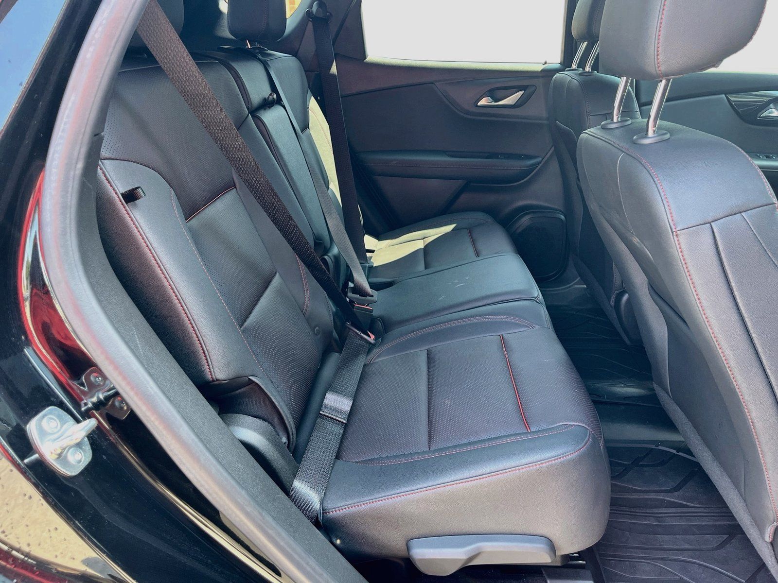 Used 2025 Chevrolet Blazer RS w/ Enhanced Convenience Package FWD image 29