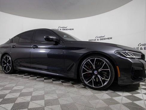Used 2023 BMW M550i xDrive image 3