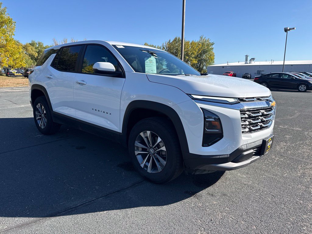 Used 2026 Chevrolet Equinox LT AWD/4WD image 1