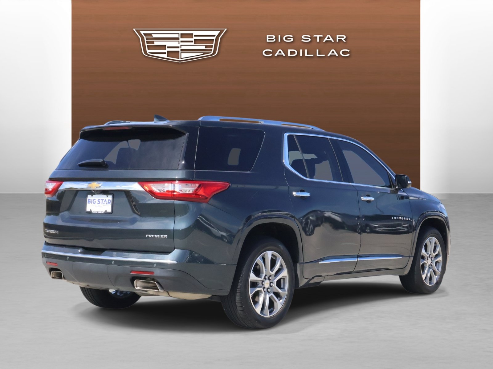 Used 2020 Chevrolet Traverse Premier FWD image 5
