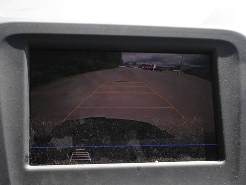 Used 2021 Chevrolet Equinox LS AWD/4WD image 12