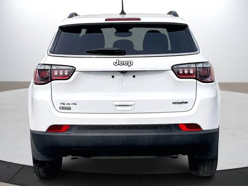 Certified 2023 Jeep Compass Latitude image 8