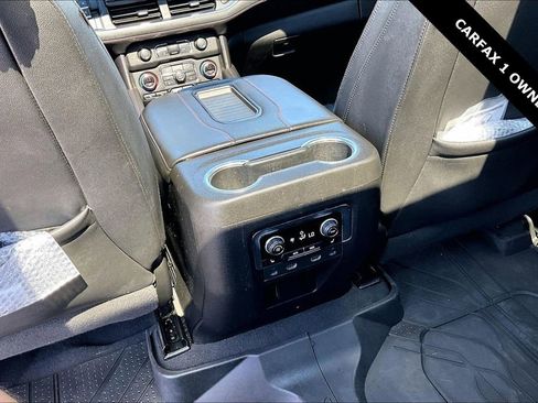 Used 2023 Chevrolet Suburban RST w/ Luxury Package AWD/4WD image 11