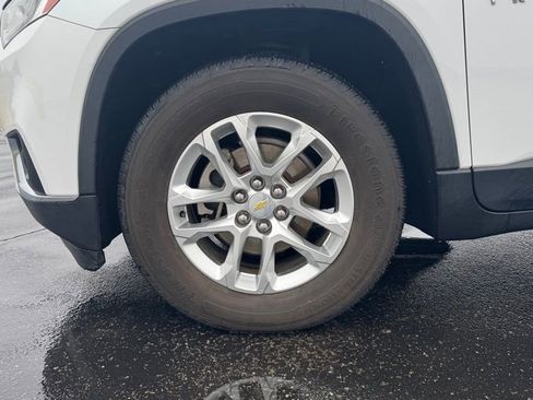 Used 2019 Chevrolet Traverse LT image 29