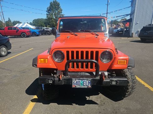Used 2006 Jeep Wrangler Rubicon AWD/4WD image 3