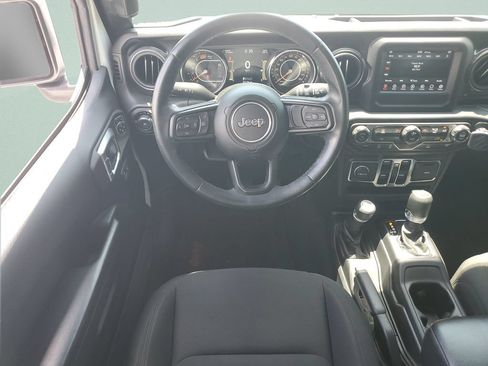 Used 2021 Jeep Wrangler Unlimited Sport AWD/4WD image 12