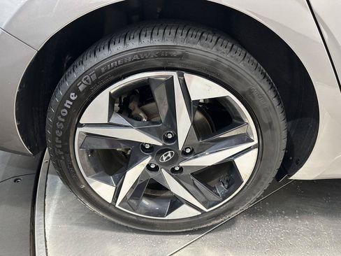 Certified 2023 Hyundai Elantra SEL w/ Convenience Package FWD image 11