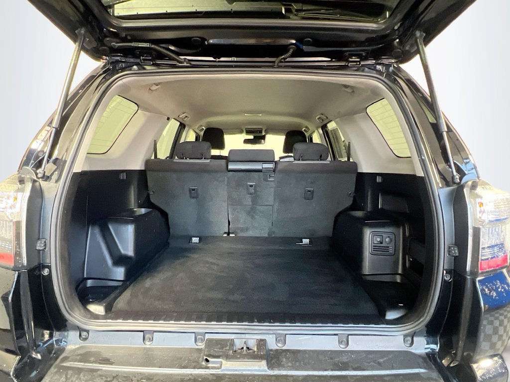 Used 2022 Toyota 4Runner SR5 RWD image 30