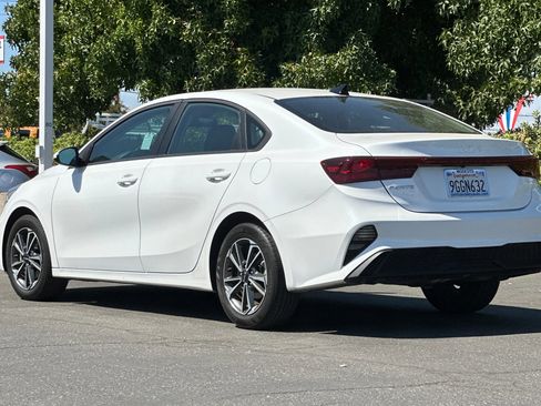 Used 2023 Kia Forte LXS image 6