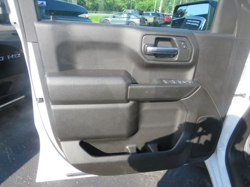 Used 2024 Chevrolet Silverado 1500 W/T w/ WT Value Package AWD/4WD image 13