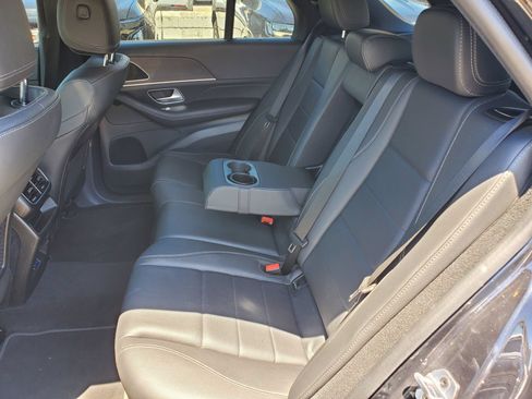 Used 2025 Mercedes-Benz GLE 450 4MATIC image 10
