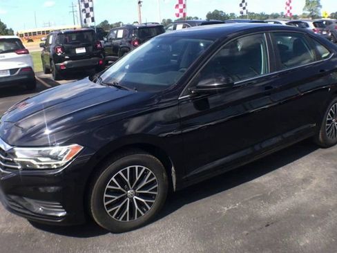 Used 2021 Volkswagen Jetta S image 4