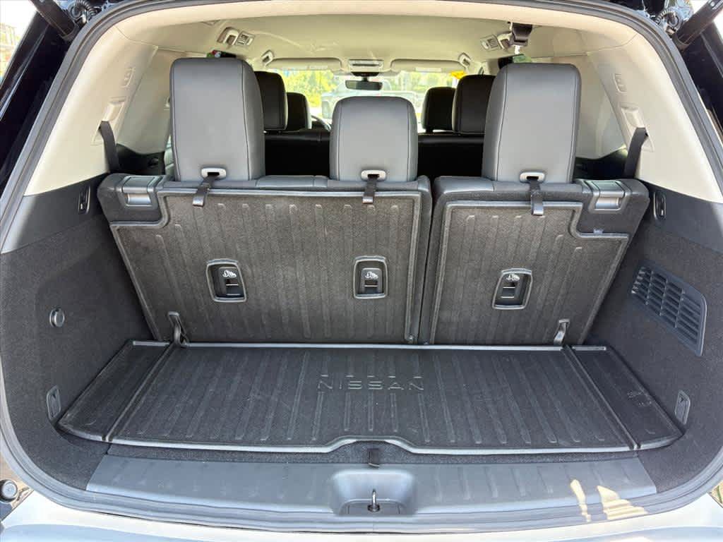 Used 2025 Nissan Pathfinder SL w/ Cargo Package AWD/4WD image 28
