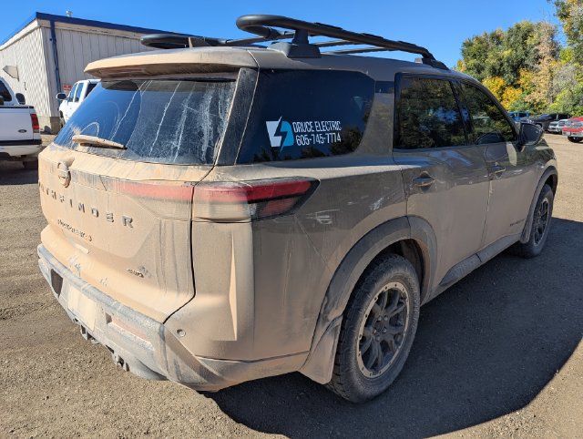 Used 2024 Nissan Pathfinder Rock Creek AWD/4WD image 13
