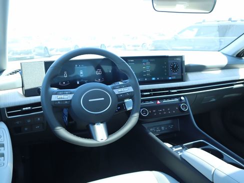 New 2026 Hyundai Sonata SEL FWD image 2