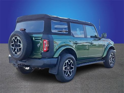 Used 2022 Ford Bronco Outer Banks image 4