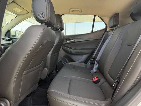 Used 2025 Buick Encore GX Preferred AWD/4WD image 21