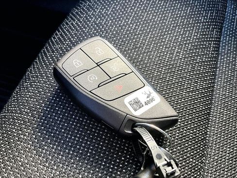 Used 2024 Chevrolet Traverse LS w/ Midnight/Sport Edition image 11