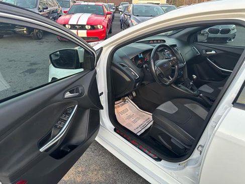 Used 2018 Ford Focus ST image 11