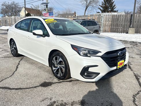 Used 2025 Subaru Legacy Premium image 4