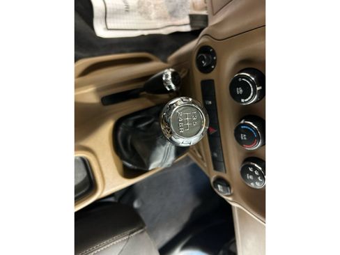 Used 2017 Jeep Wrangler Unlimited Rubicon w/ Connectivity Group AWD/4WD image 14