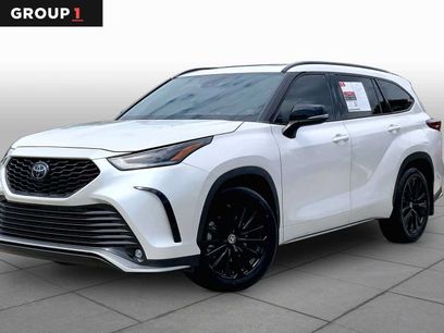 Used 2023 Toyota Highlander XSE