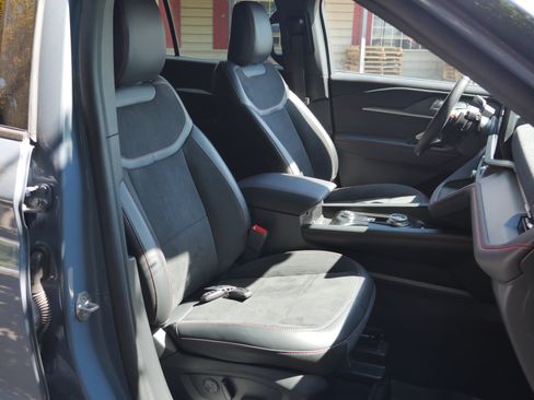 Certified 2025 Ford Explorer ST w/ Sun And Sound Package AWD/4WD image 33