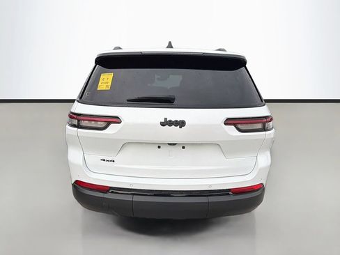 Used 2023 Jeep Grand Cherokee L Laredo AWD/4WD image 7