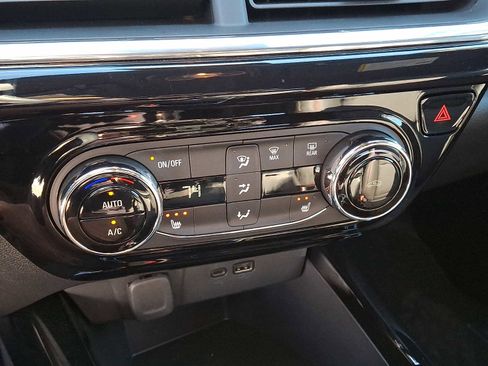 Used 2025 Chevrolet Trax RS w/ Driver Confidence Package image 15