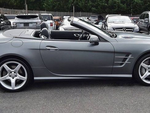 Used 2013 Mercedes-Benz SL 550 image 48