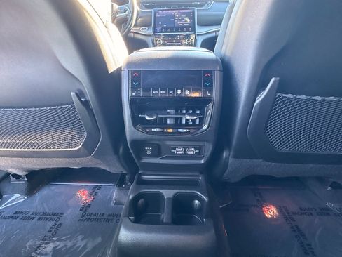 Used 2021 Jeep Grand Cherokee L Overland w/ Advanced Protech Group III image 17