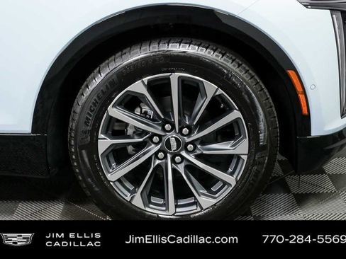 New 2026 Cadillac Lyriq Sport RWD image 38