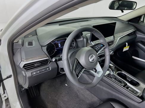 New 2025 Nissan Altima 2.5 SL image 7