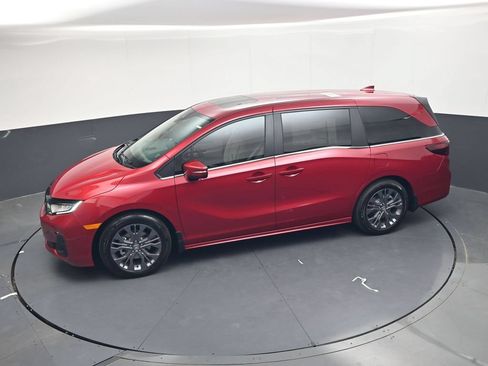 Used 2026 Honda Odyssey Touring image 24