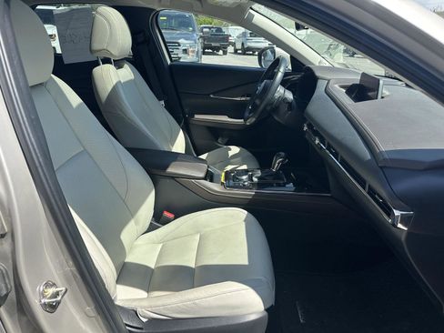 Used 2022 MAZDA CX-30 AWD 2.5 S w/ Premium Package image 18