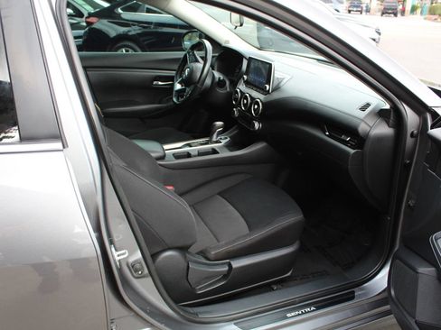 Used 2022 Nissan Sentra SV FWD image 10