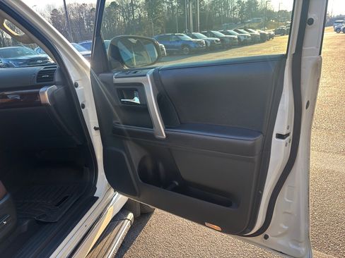 Used 2016 Toyota 4Runner Limited image 45