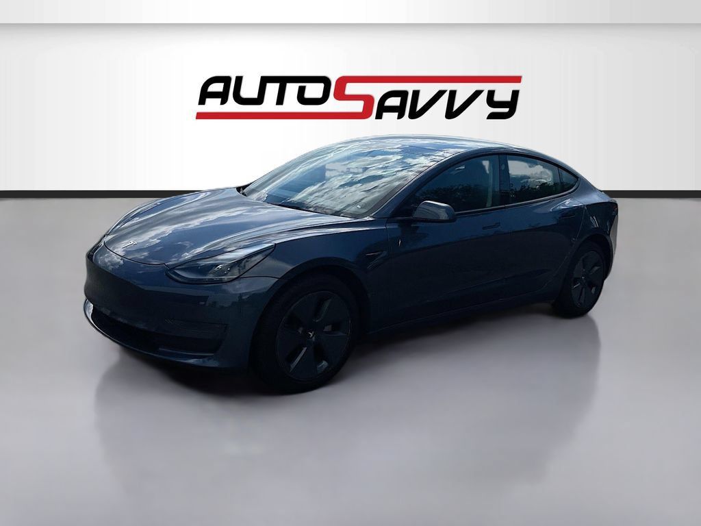 Used 2023 Tesla Model 3 Standard Range RWD image 3