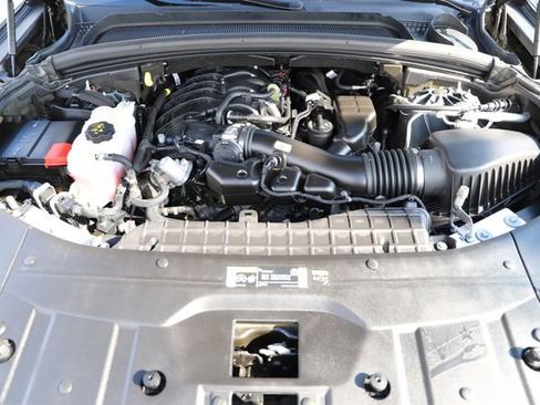 Used 2024 Jeep Grand Cherokee L Limited w/ Luxury Tech Group II image 40