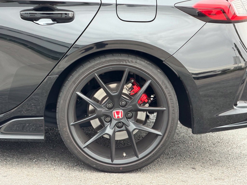 Used 2024 Honda Civic Type R image 3