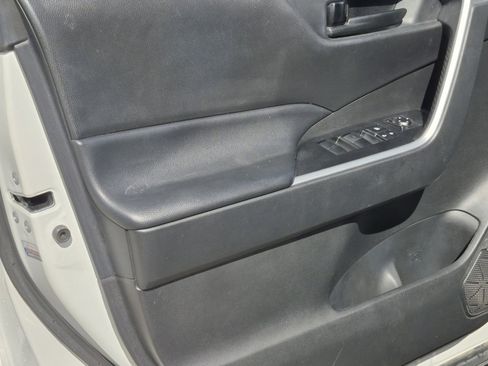 Certified 2021 Toyota RAV4 LE AWD/4WD image 14